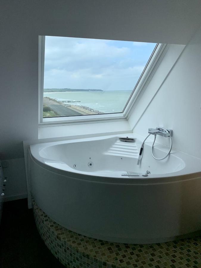 Duplex Avec Jacuzzi Vue Imprenable Sur La Baie De Wissant Apartment Екстериор снимка